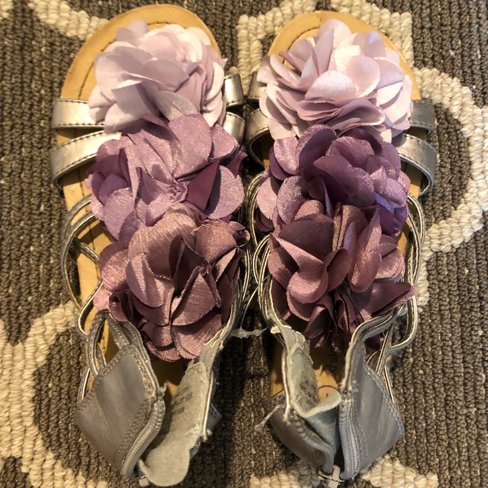 Women’s fancy flower sandals